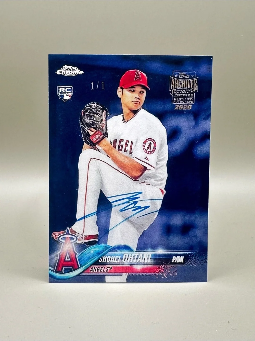 Shohei Ohtani Signed Rookie 2018 Topps Chrome Novelty Baseball Card.